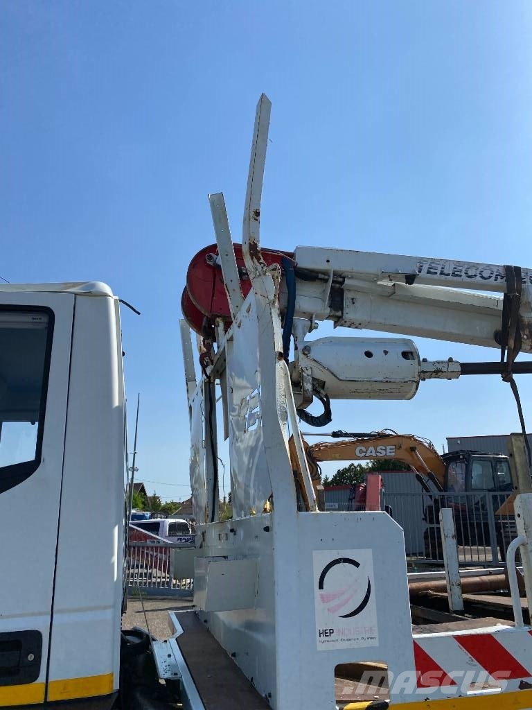 Iveco EUROCARGO 140-250/TELECOM20-HEP endommagée Instalatii de forare ancorate