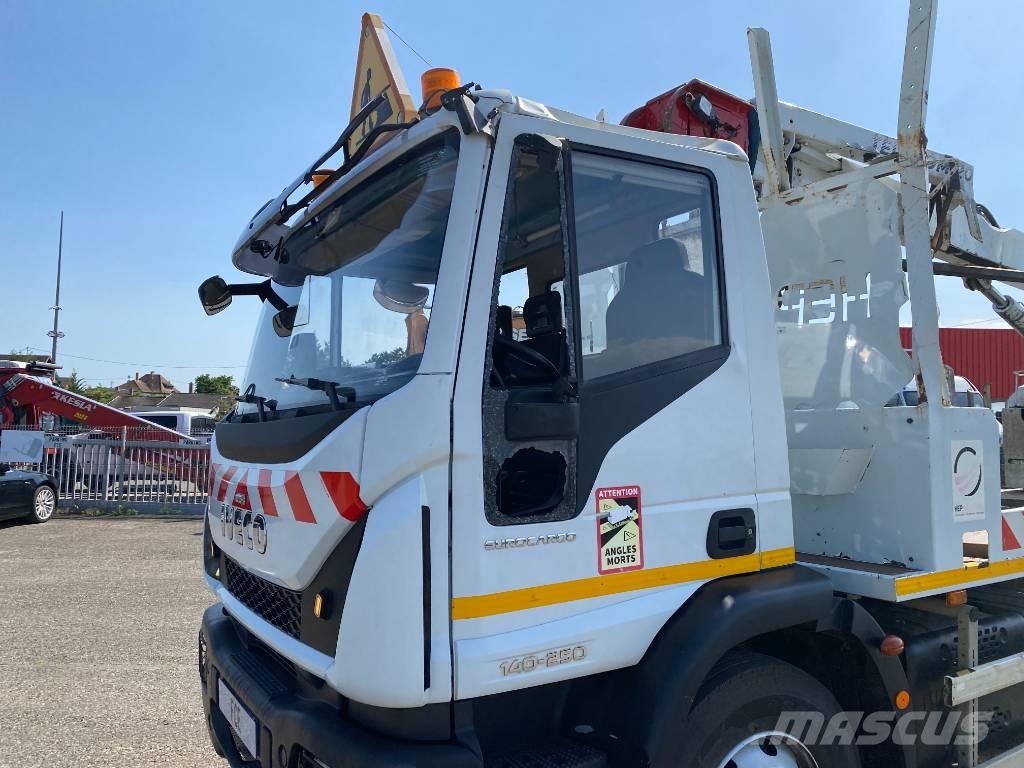 Iveco EUROCARGO 140-250/TELECOM20-HEP endommagée Instalatii de forare ancorate