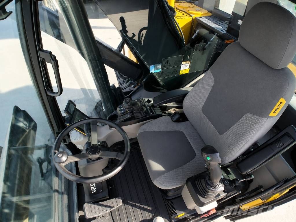 Volvo EWR 150 E Wielgraafmachines