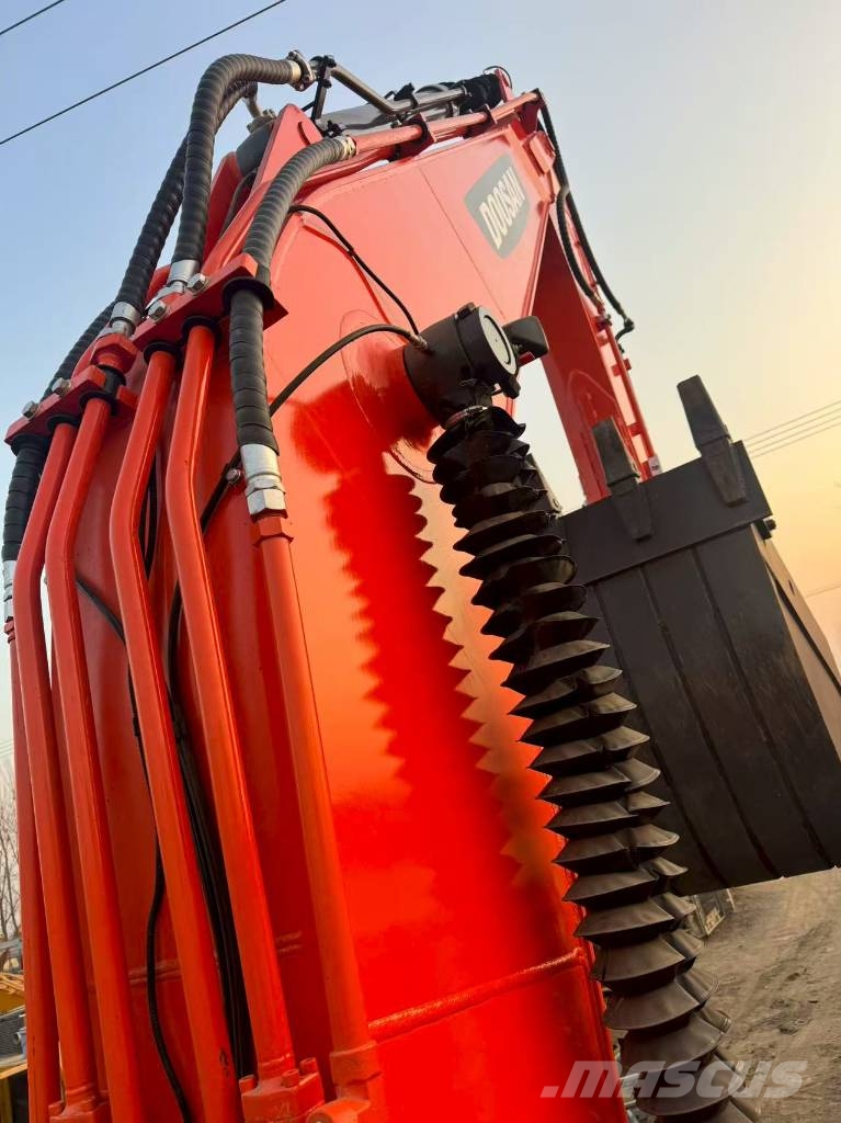 Doosan DX300LC-9C Верижен екскаватор
