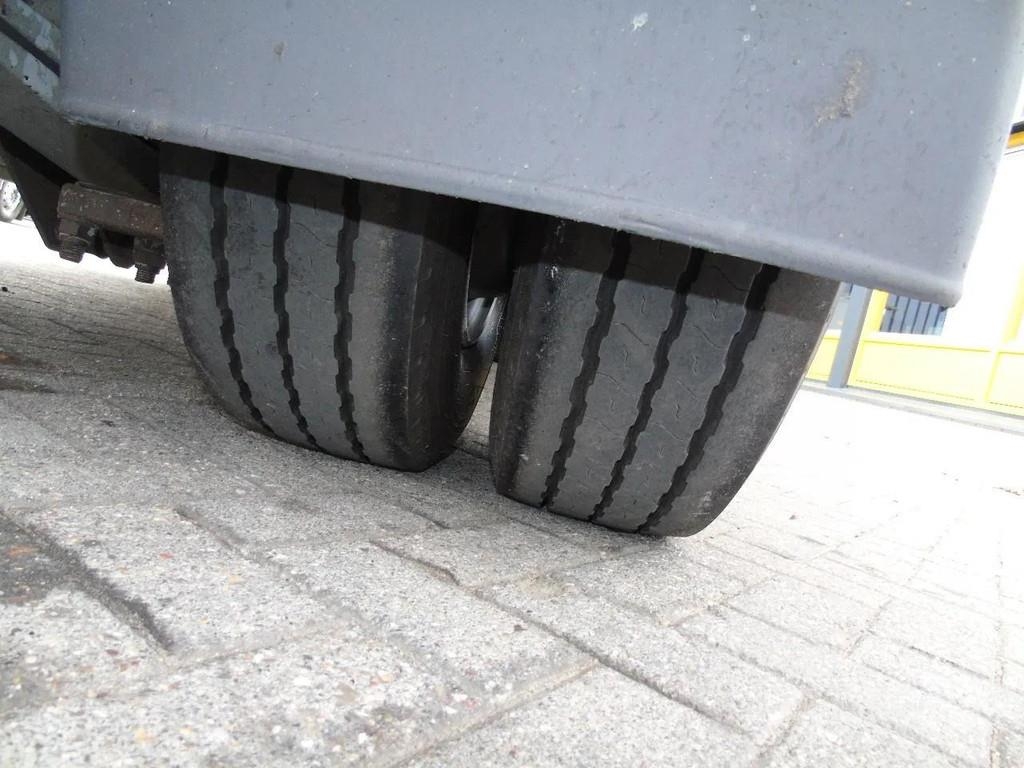 LAG 3 AXLE Flatbed römorklar
