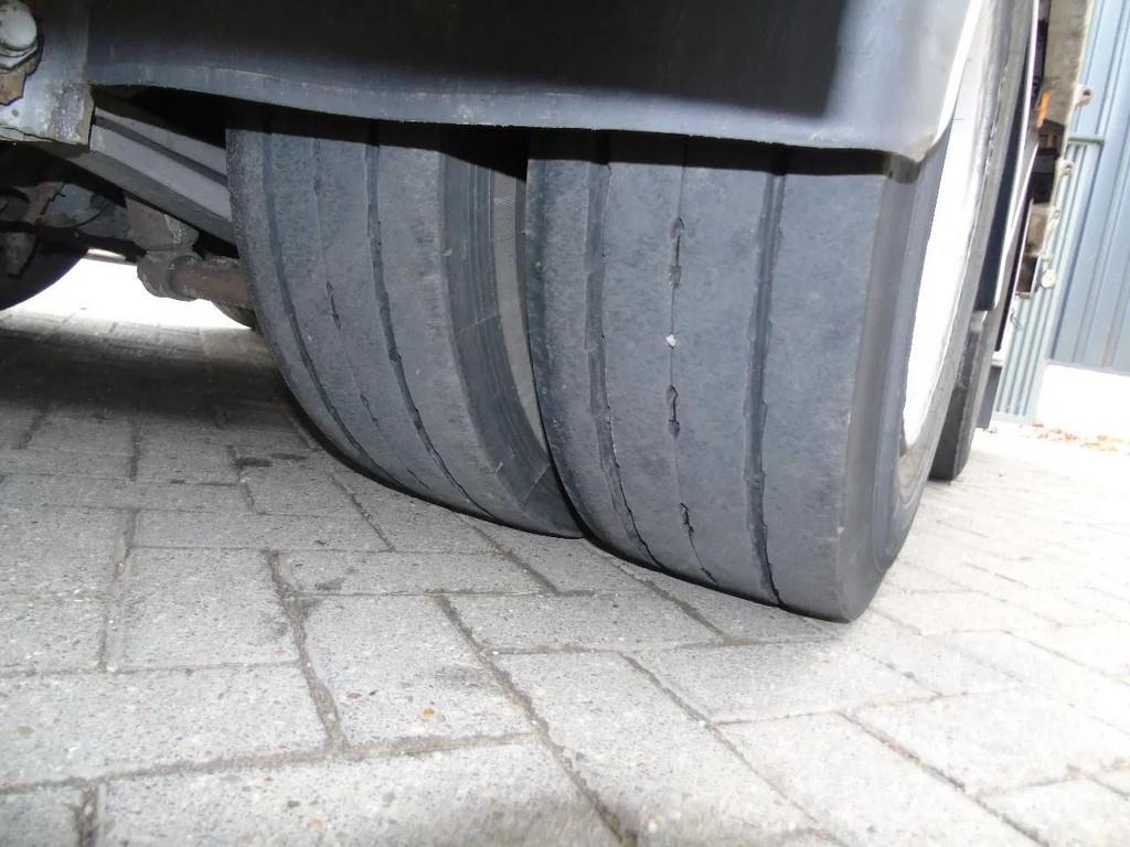 LAG 3 AXLE Flatbed römorklar