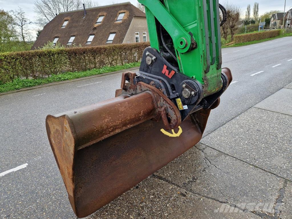 Hyundai Robex 160W-9A with 6-cylinder Cummins Ekskavatori uz riteņiem