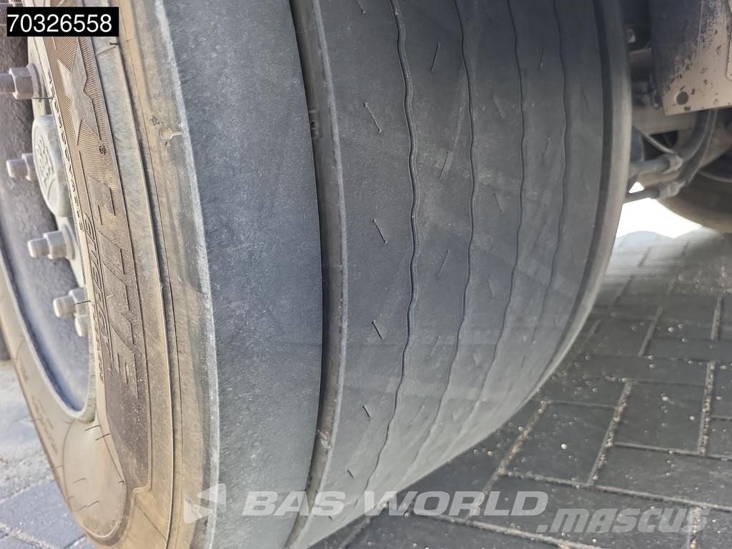 Kässbohrer CS APK 10/26 Lift Axle Stack Containerchassis