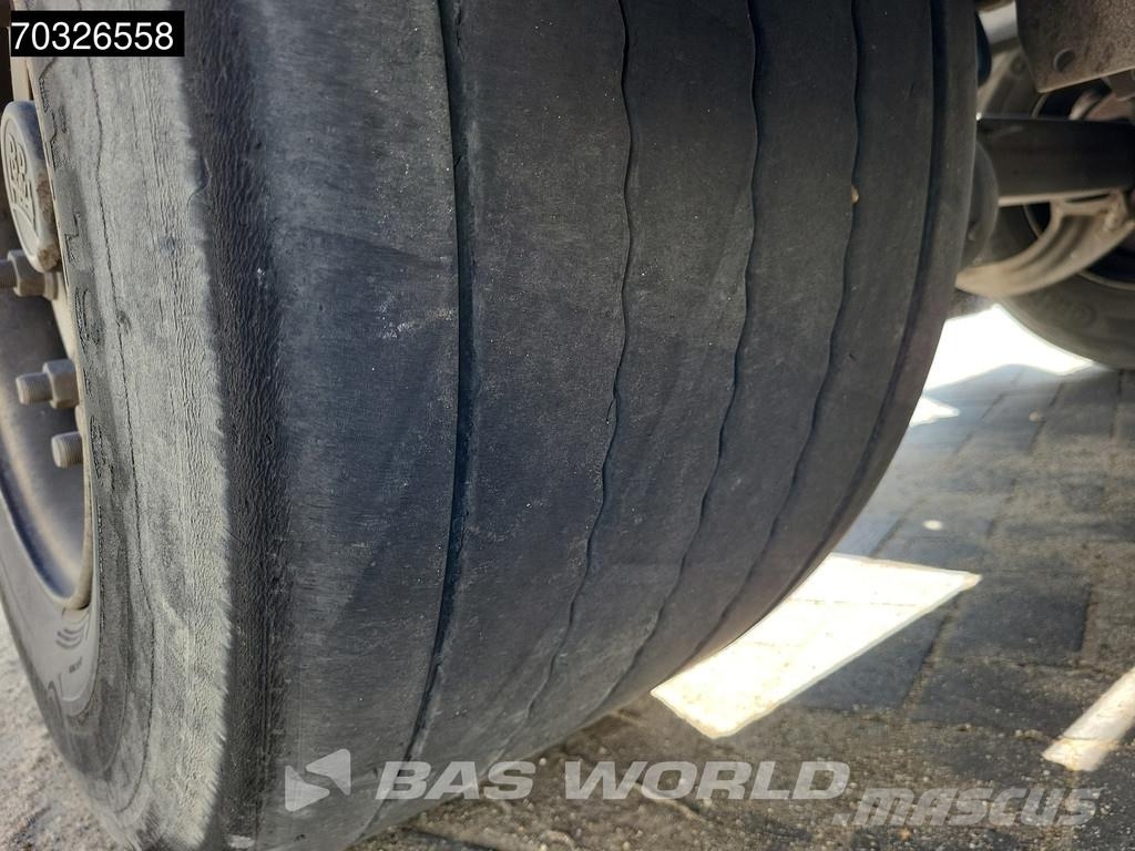 Kässbohrer CS APK 10/26 Lift Axle Stack Containerchassis