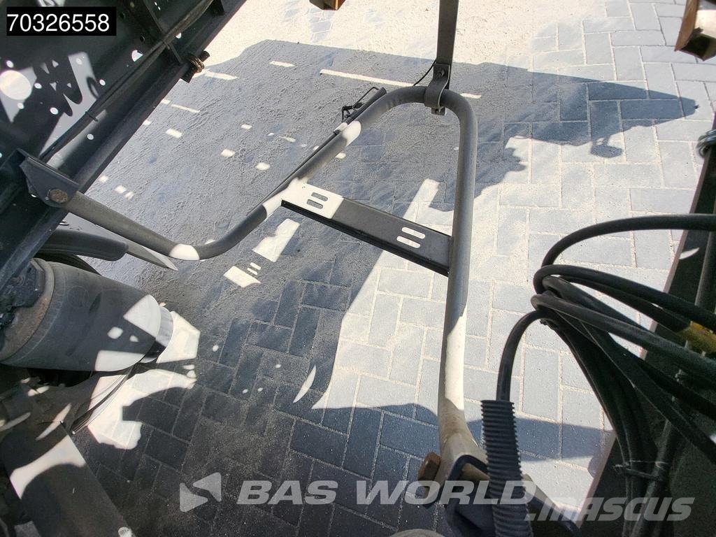 Kässbohrer CS APK 10/26 Lift Axle Stack Containerchassis