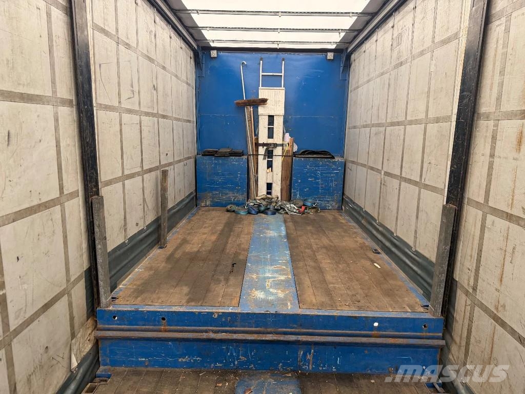 Lintrailers Ramp Puoliperävaunulavetit