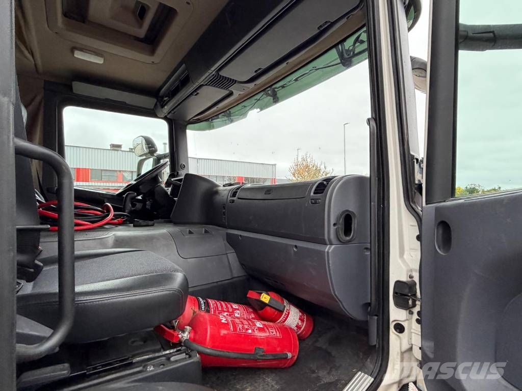 Scania R230LB4X2 Seria 3239 Autocamioane