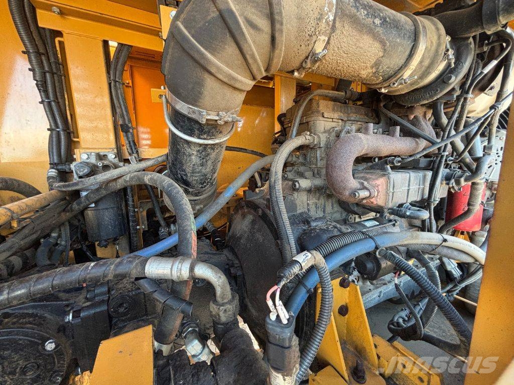 Morooka MST-1500VDR Banddumper Гусеничные самосвалы