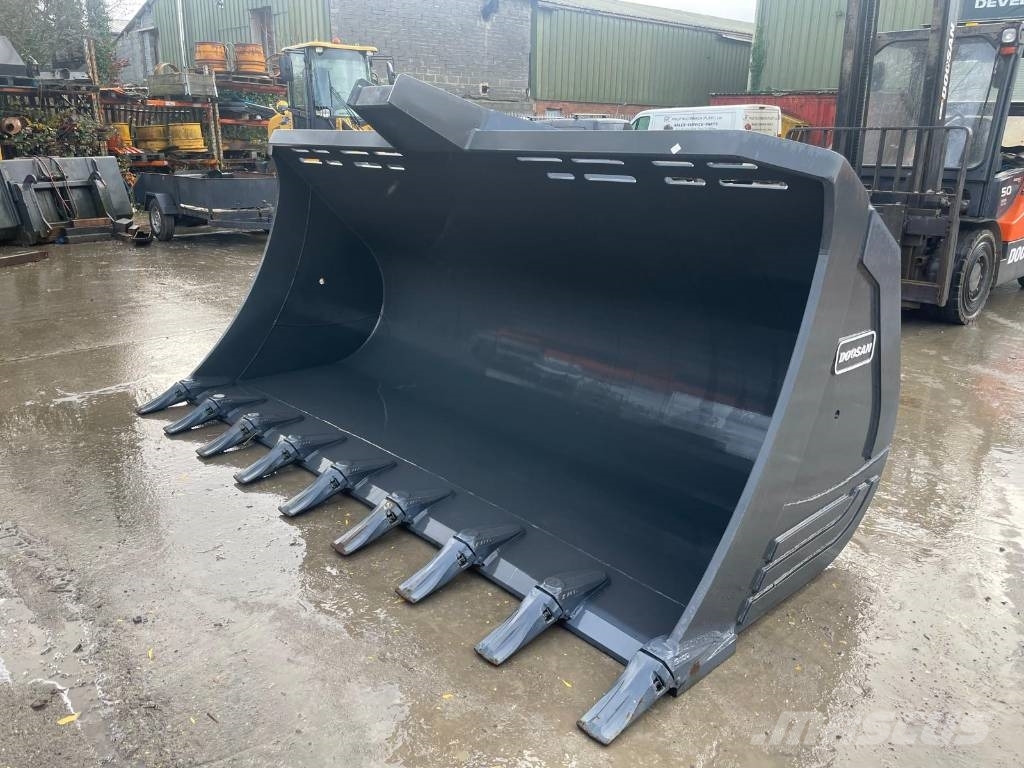 Doosan DL420 ROCK BUCKET Kopad