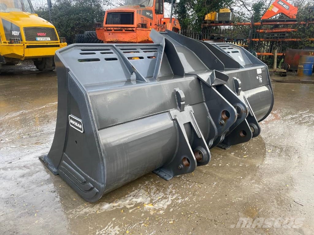 Doosan DL420 ROCK BUCKET Kopad
