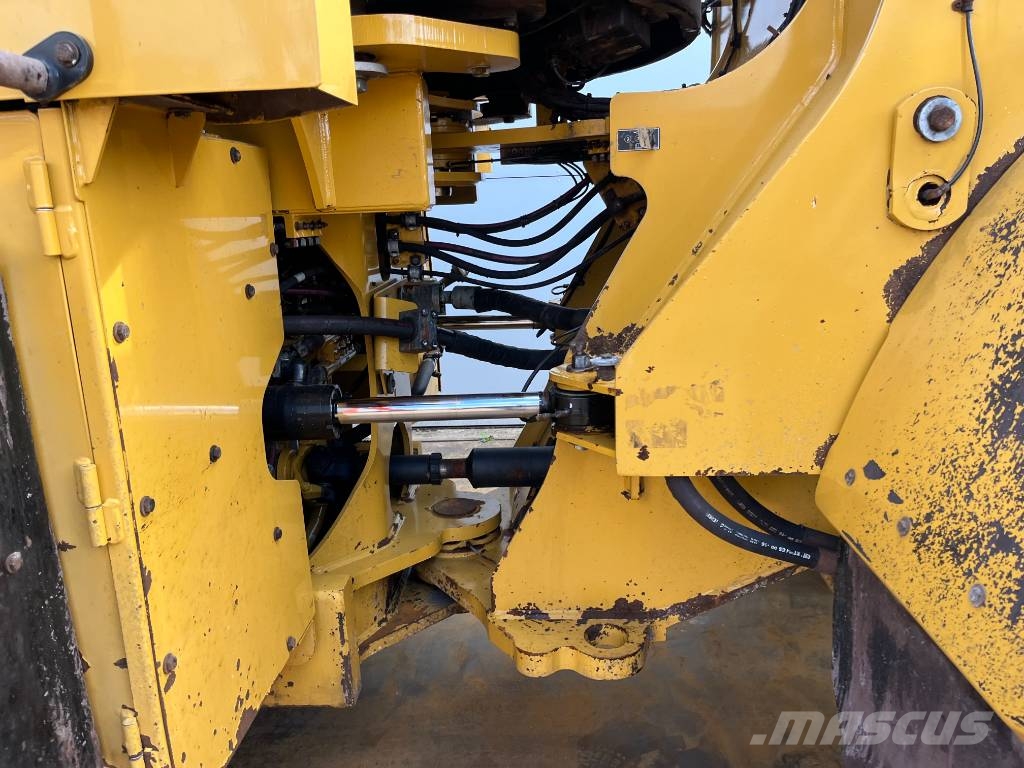 CAT 972M - Automatic Greasing / Camera Φορτωτές με λάστιχα (Τροχοφόροι)