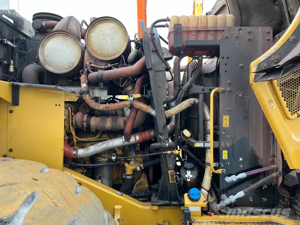 CAT 972M - Automatic Greasing / Camera Φορτωτές με λάστιχα (Τροχοφόροι)