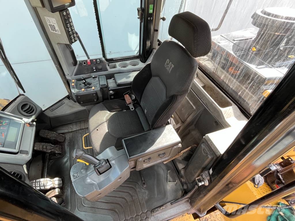 CAT 972M - Automatic Greasing / Camera Φορτωτές με λάστιχα (Τροχοφόροι)