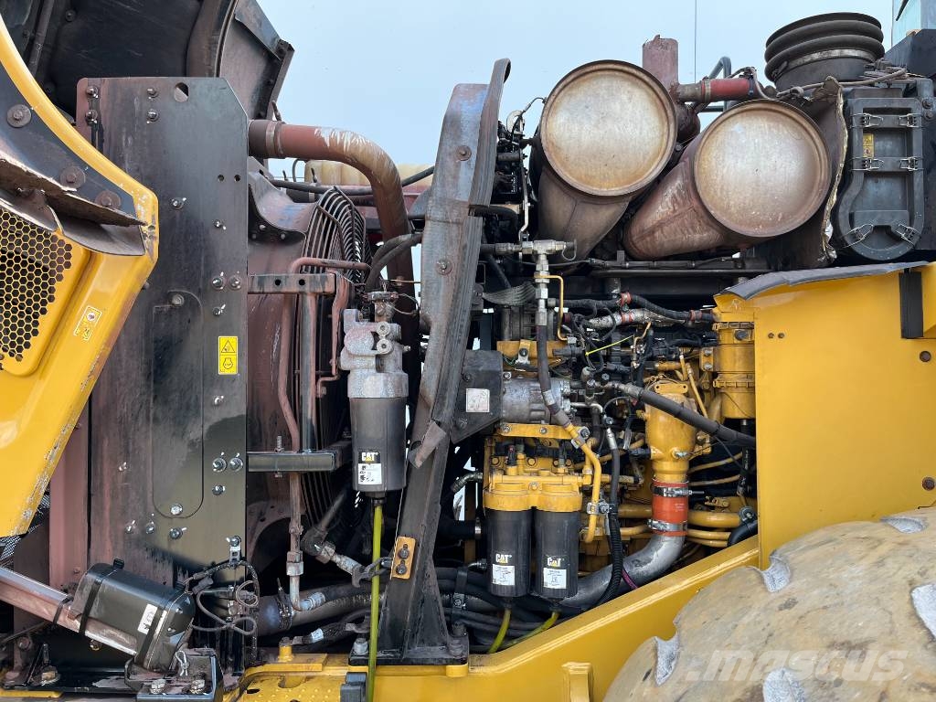 CAT 972M - Automatic Greasing / Camera Φορτωτές με λάστιχα (Τροχοφόροι)