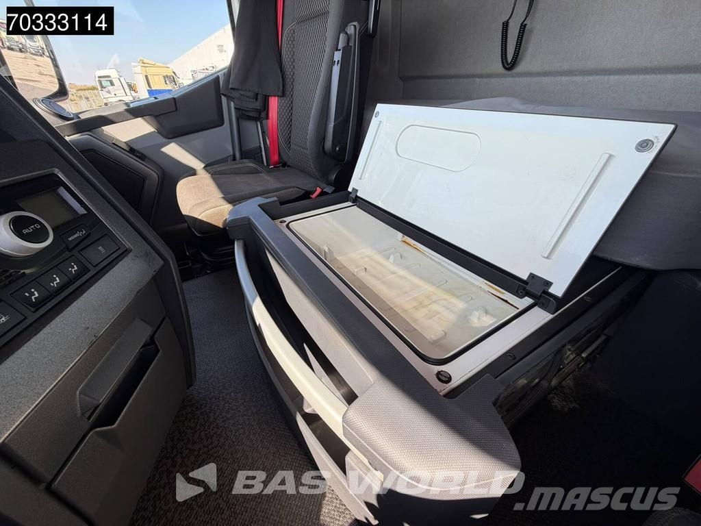 Renault T 460 4X2 Retarder 2xTanks 中古トラクターヘッド | トレーラーヘッド