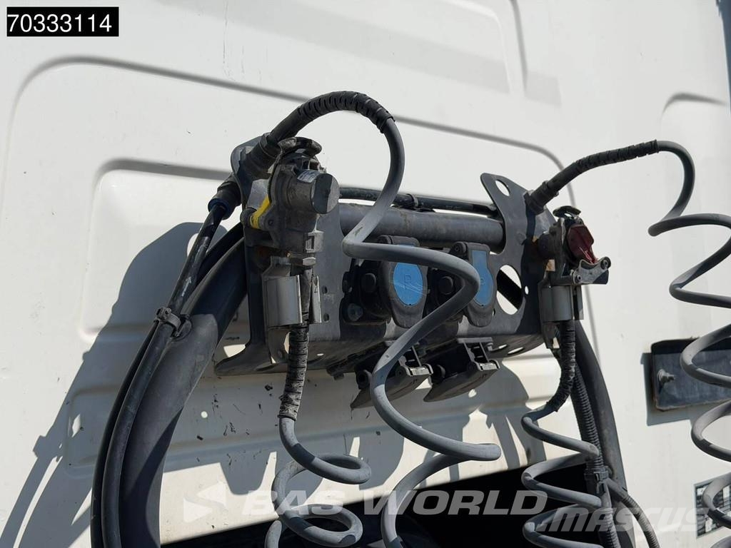 Renault T 460 4X2 Retarder 2xTanks 中古トラクターヘッド | トレーラーヘッド