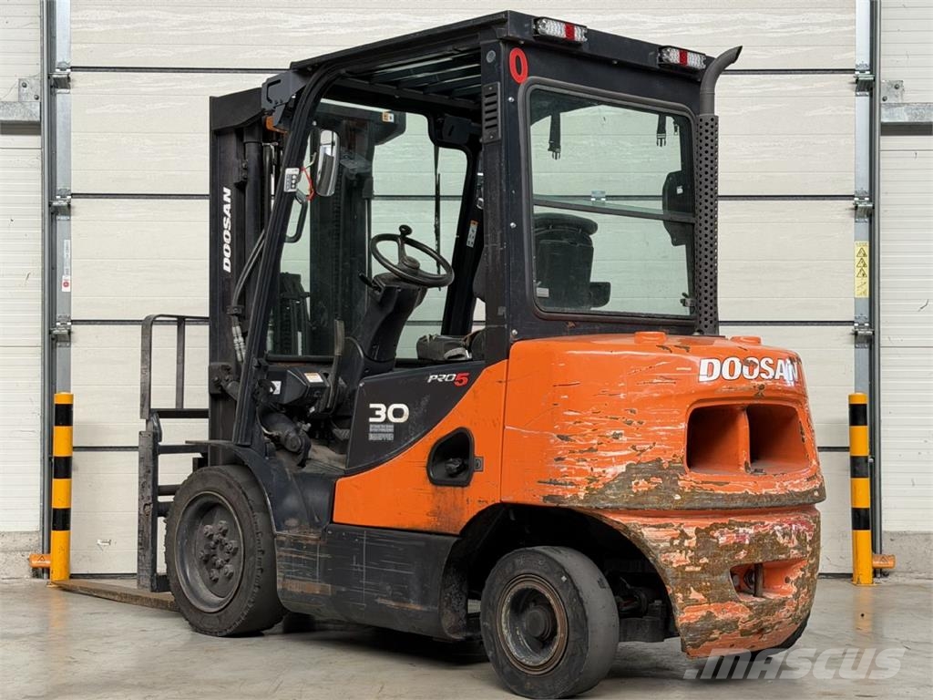 Doosan D 30 S-5 Dizel forkliftler