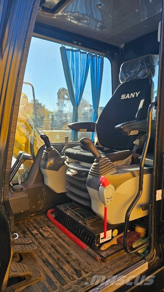 Sany SY 135 C auch sehr günstig mieten! Εκσκαφείς με ερπύστριες
