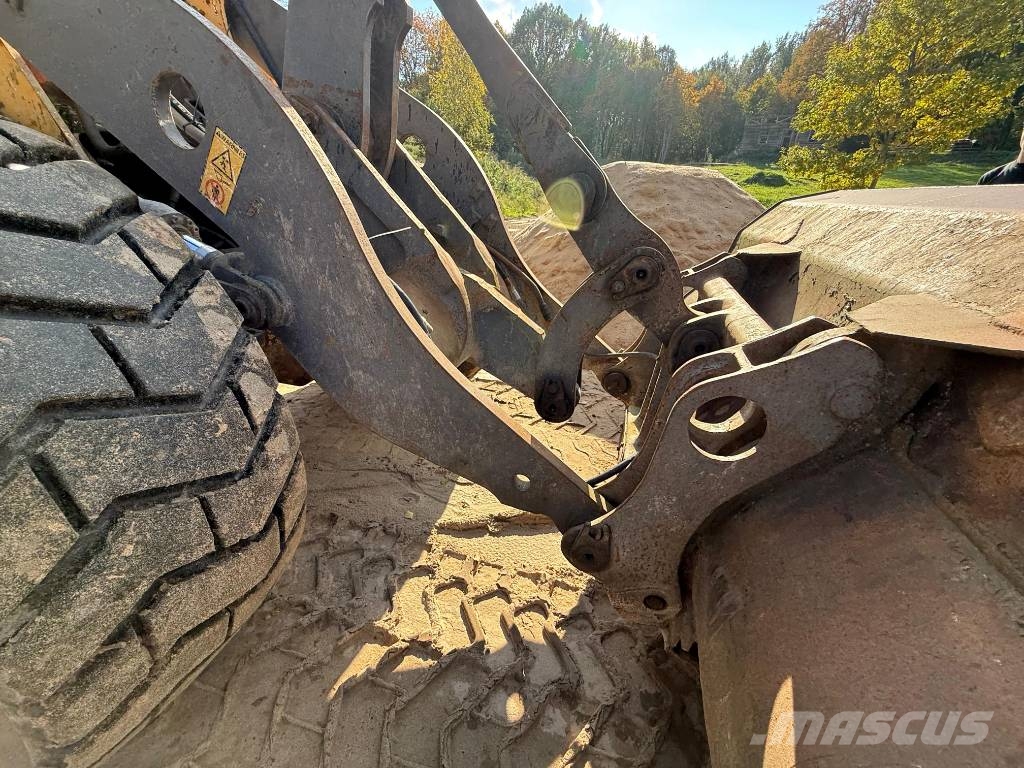 Volvo L 70 C Iekrāvēji uz riteņiem