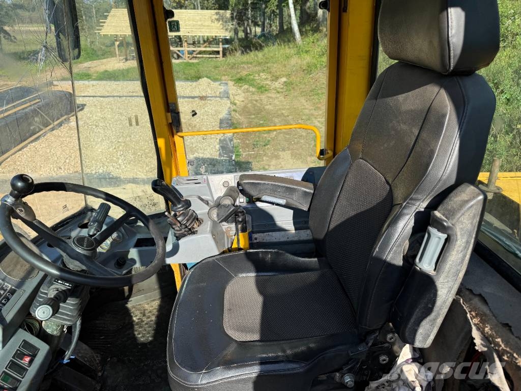 Volvo L 70 C Iekrāvēji uz riteņiem