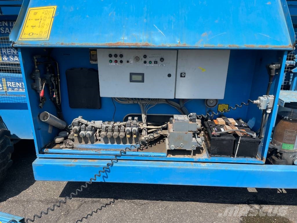 Holland Lift Megastar G-320DL30 4WDS/N | 2006 Elevadores de tesoura
