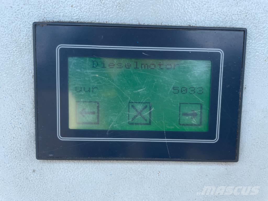 Holland Lift Megastar G-320DL30 4WDS/N | 2006 Elevadores de tesoura
