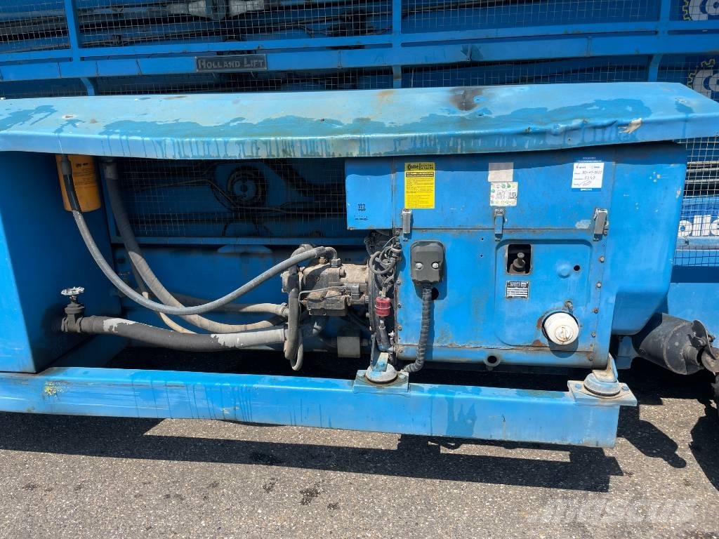 Holland Lift Megastar G-320DL30 4WDS/N | 2006 Elevadores de tesoura