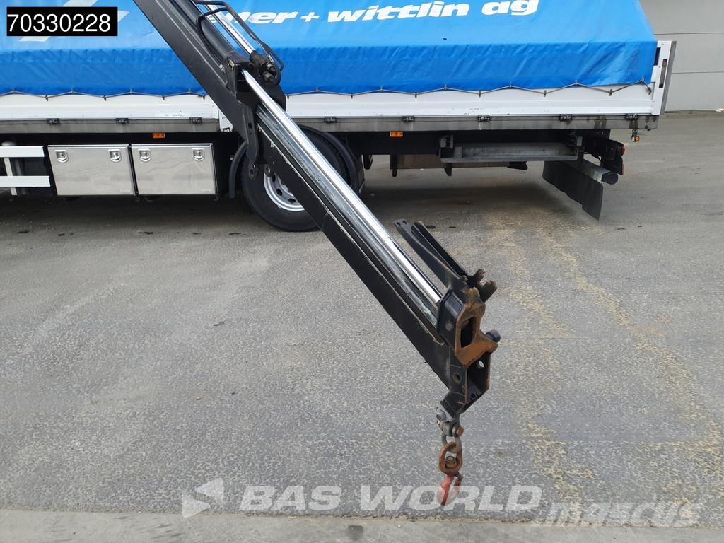 Volvo FL 280 4X2 18tons truck HMF 1120K-RC Crane Kran Fu 平板栏板货车