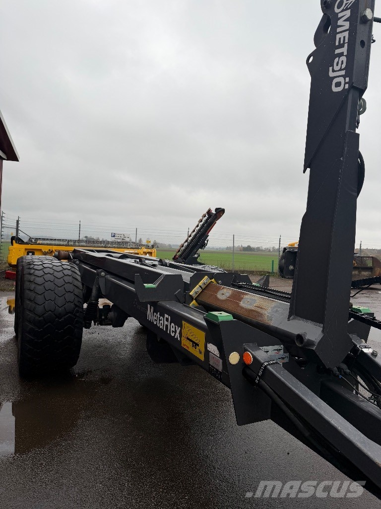 Metsjö MetaFlex 18 Hook lift trailers