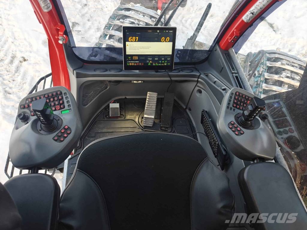 Komatsu 931 XC Harvestory