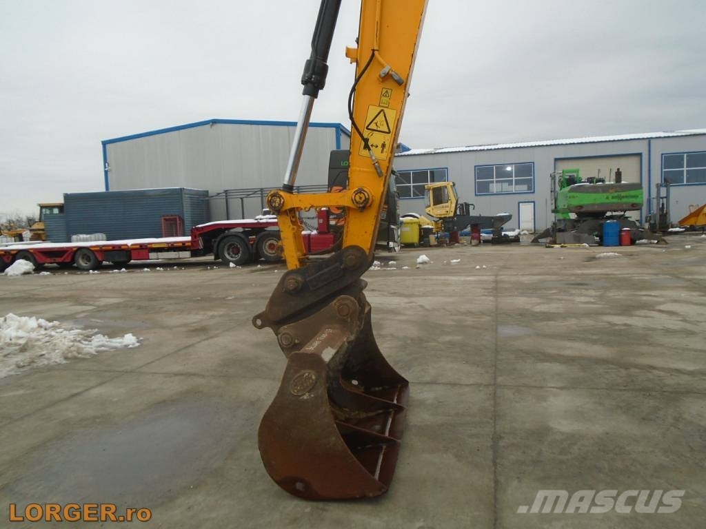 JCB JS 131 LC Rupsgraafmachines