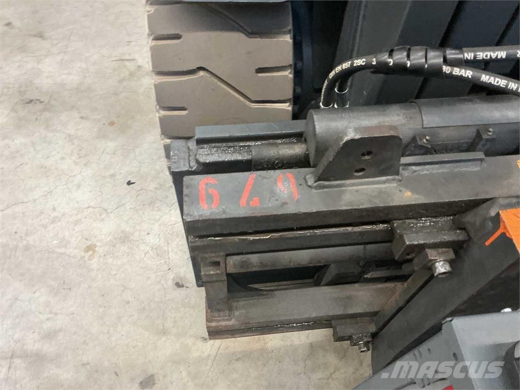 Linde E50HL Elmotviktstruckar