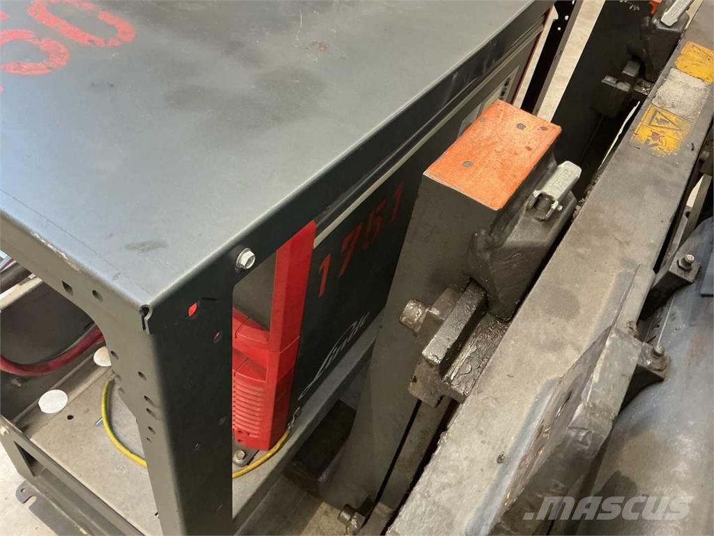 Linde E50HL شاحنات ذات رافعات شوكية تعمل بالكهرباء