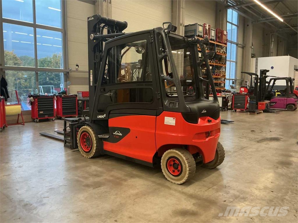 Linde E50HL Elmotviktstruckar