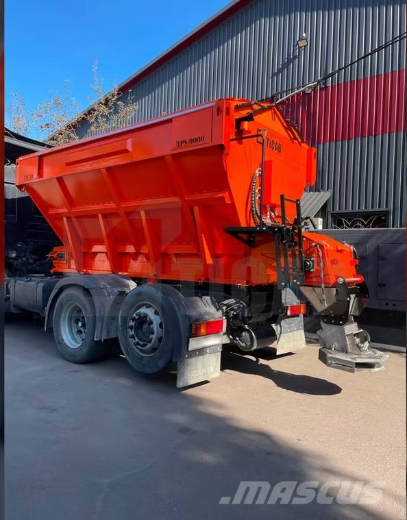 Salt and Sand Spreader TICAB RPS-9000 Bitumen sprayers