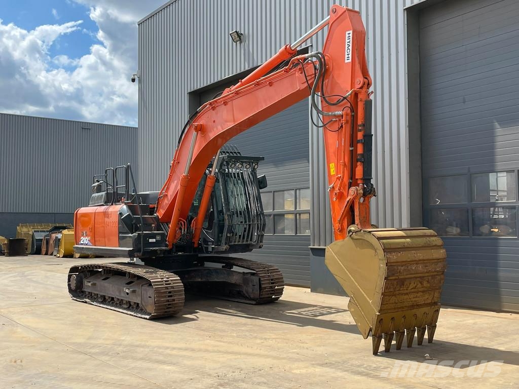 Hitachi ZX210LC-6 حفارات زحافة