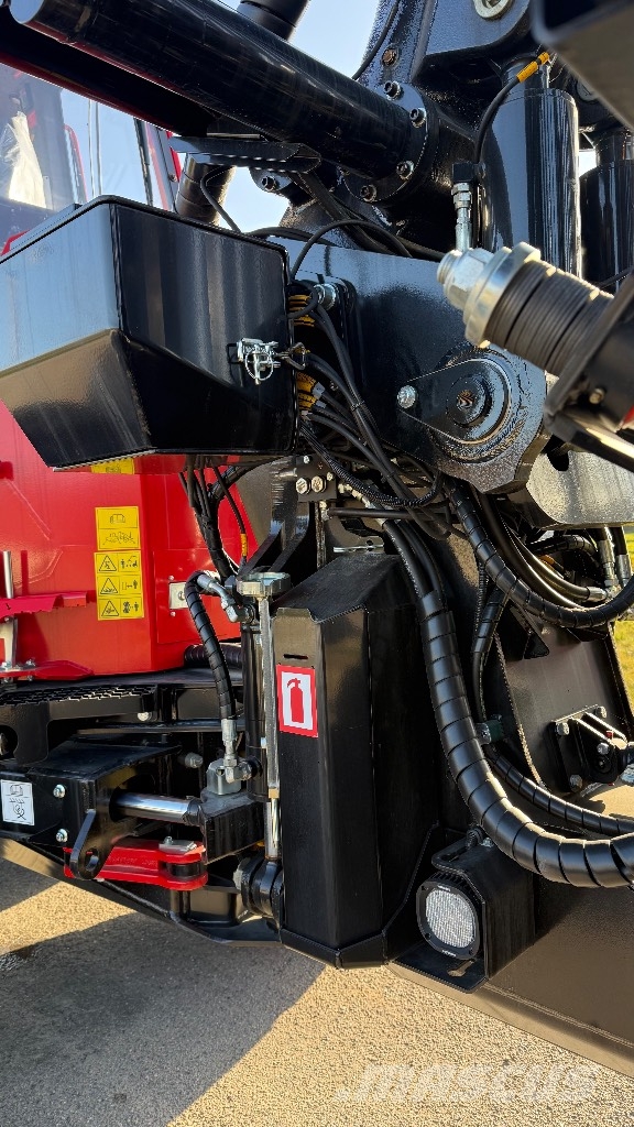 Komatsu 845 Transportadoras