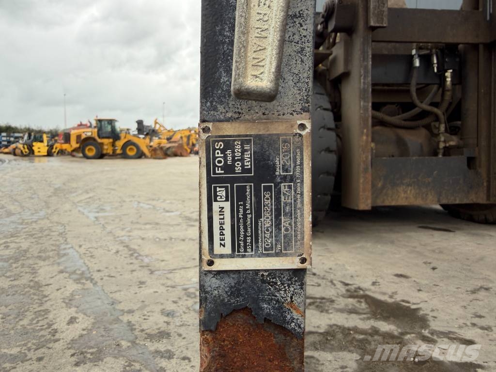 CAT 313E / 320F / 323E / 325F / 329E/ 330F / 336E / 34 Cabins and interior