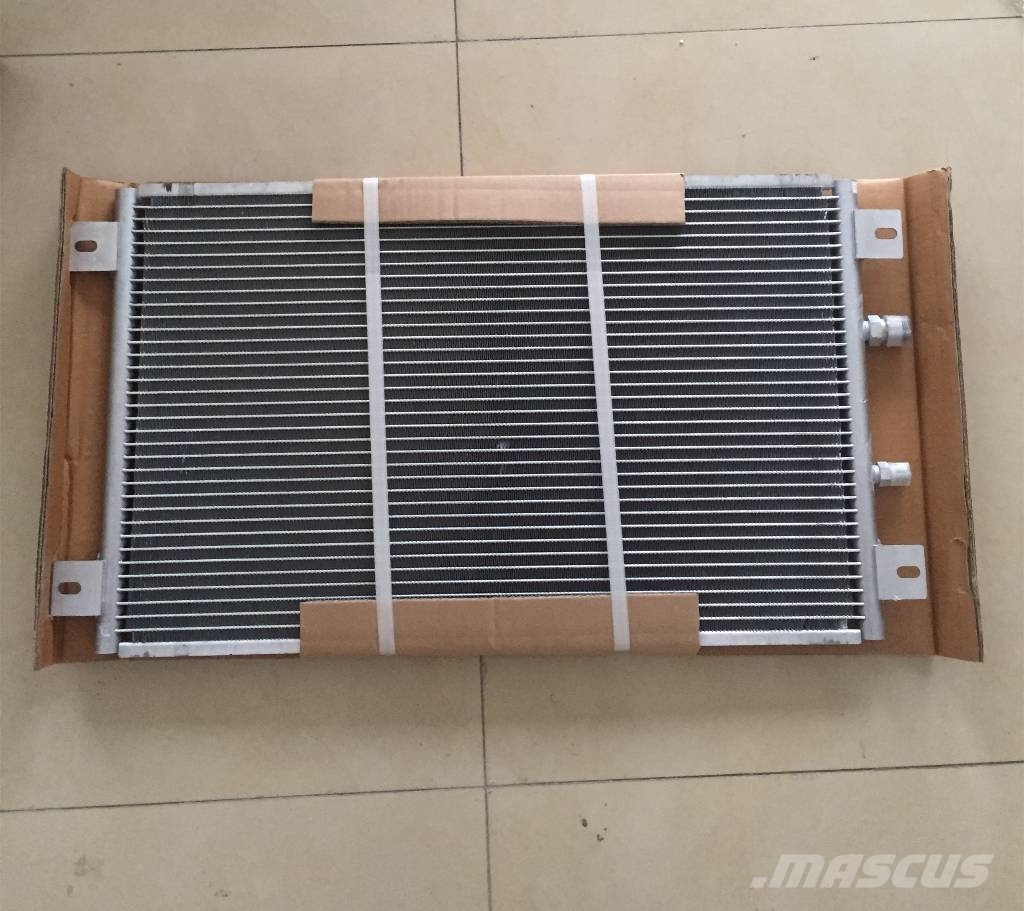 Komatsu D 85 EX-15 condenser ass'y 20Y-979-6131 Rupsdozers