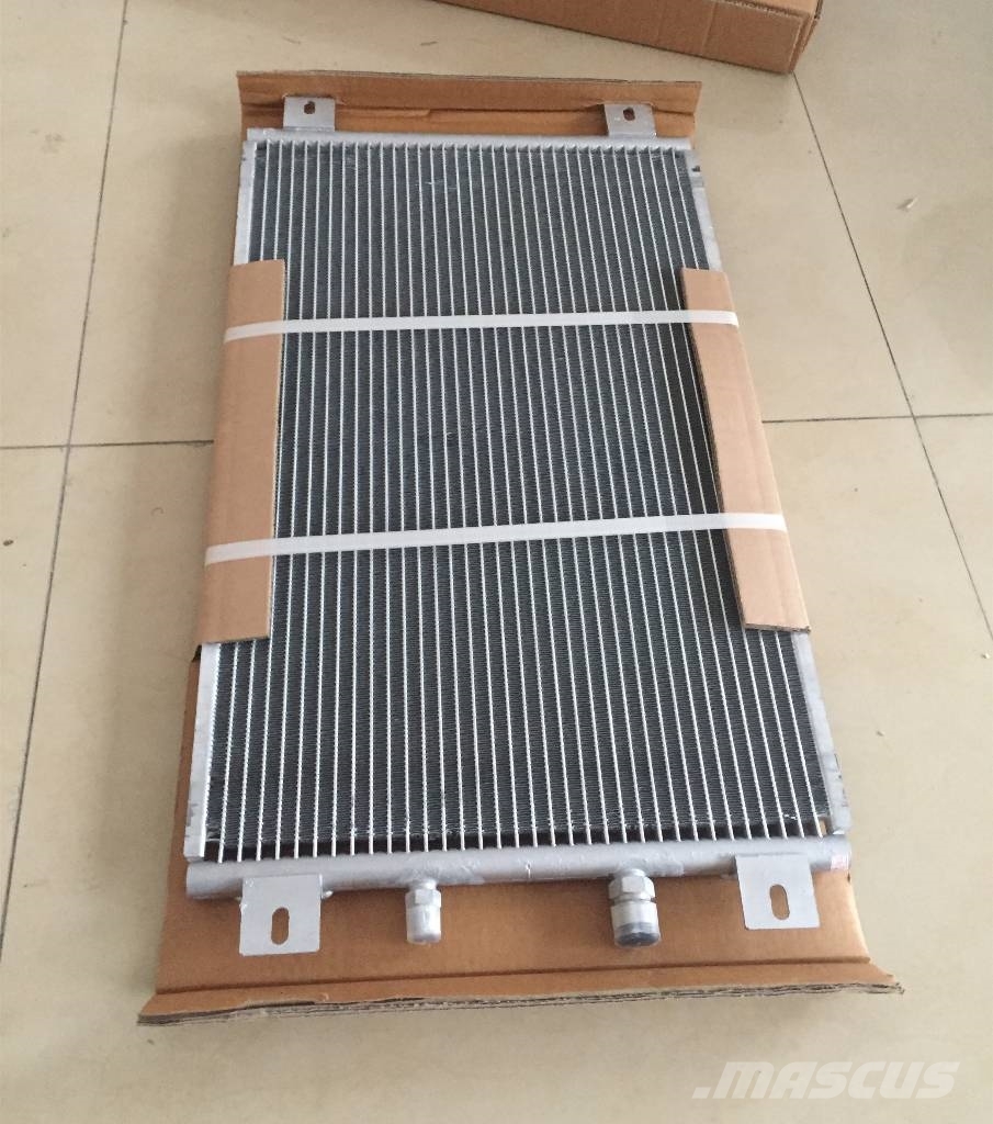 Komatsu D 85 EX-15 condenser ass'y 20Y-979-6131 Rupsdozers