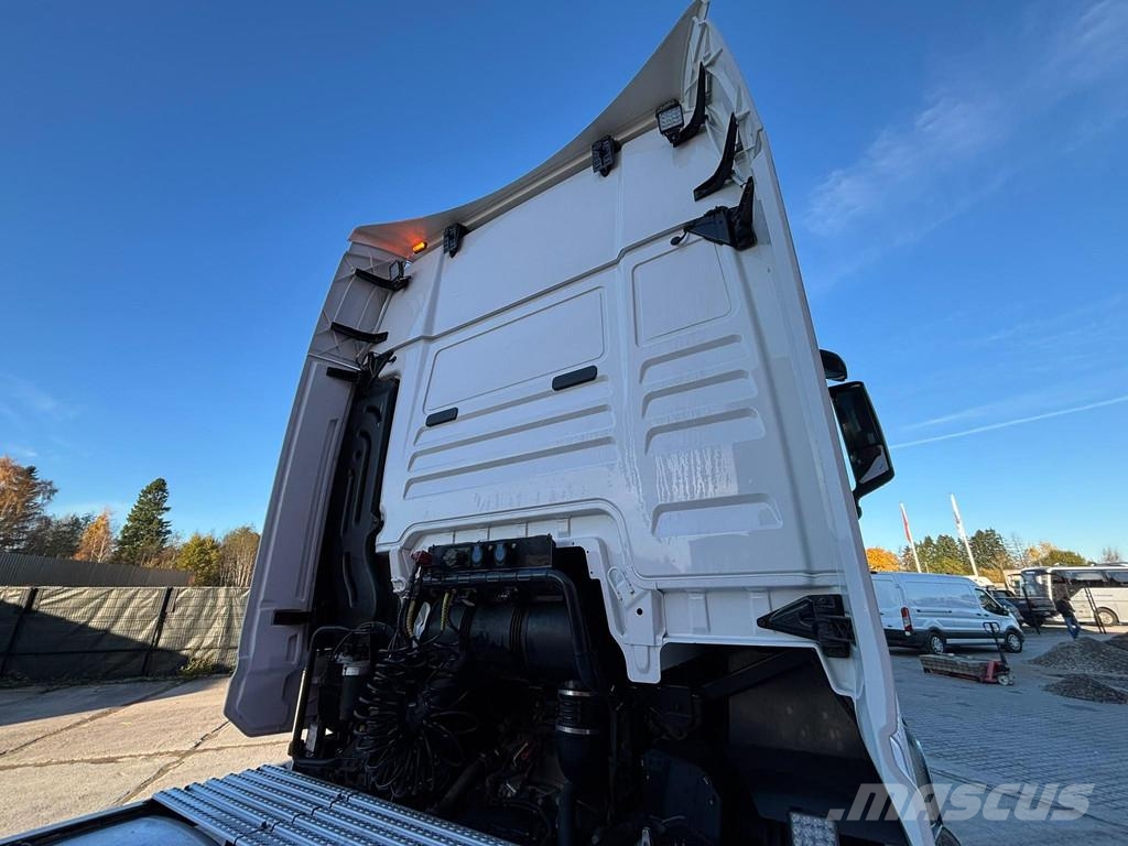 MAN TGX 28.510 6x2 TWIN BED GX CAB / INTARDER / DOUBLE وحدات الجر