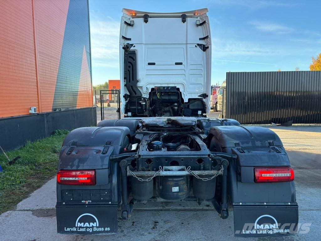 MAN TGX 28.510 6x2 TWIN BED GX CAB / INTARDER / DOUBLE وحدات الجر