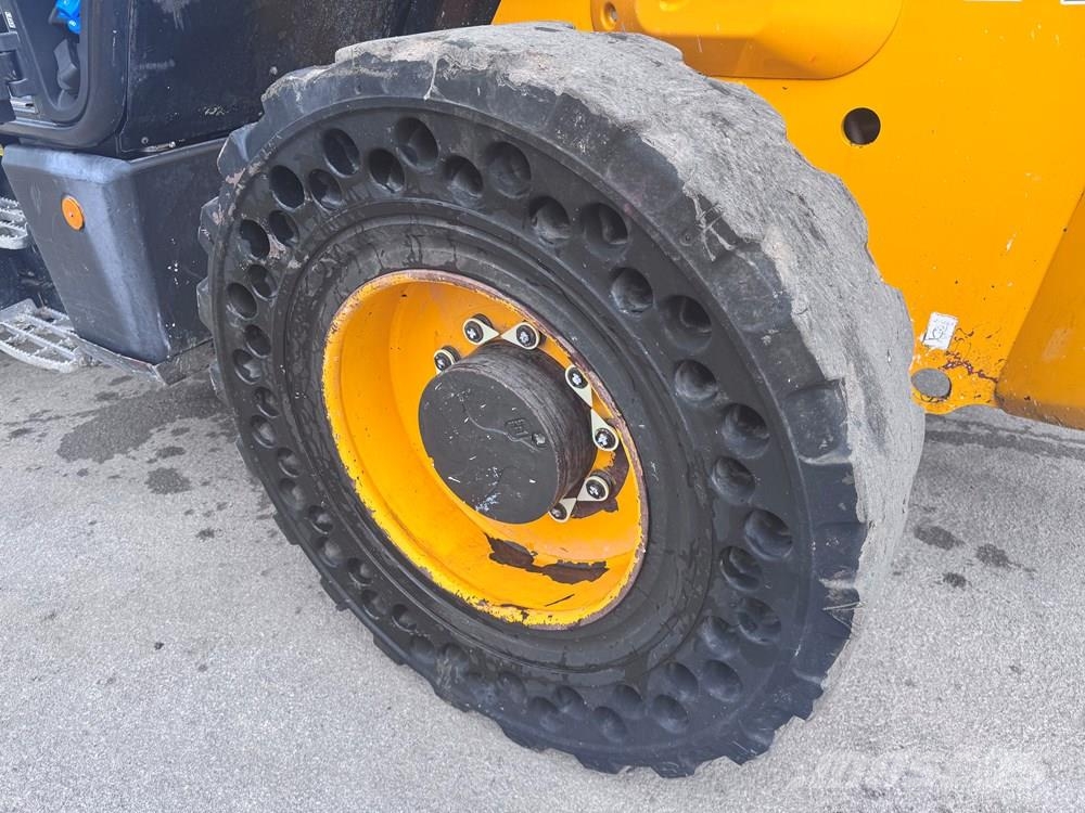 JCB 560-80WM - CONSIGNED TO TCH JCB AUCTION Telescopic handlers
