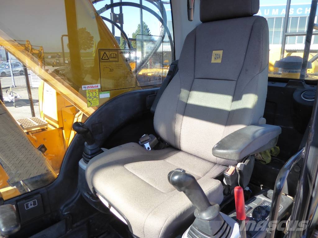 JCB JS 220 N LC mit Oilquick OQ70/55 Raupenbagger