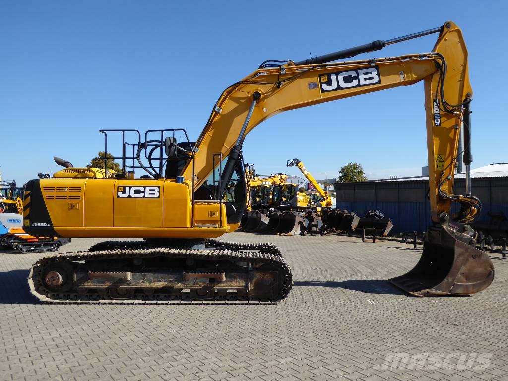 JCB JS 220 N LC mit Oilquick OQ70/55 Raupenbagger