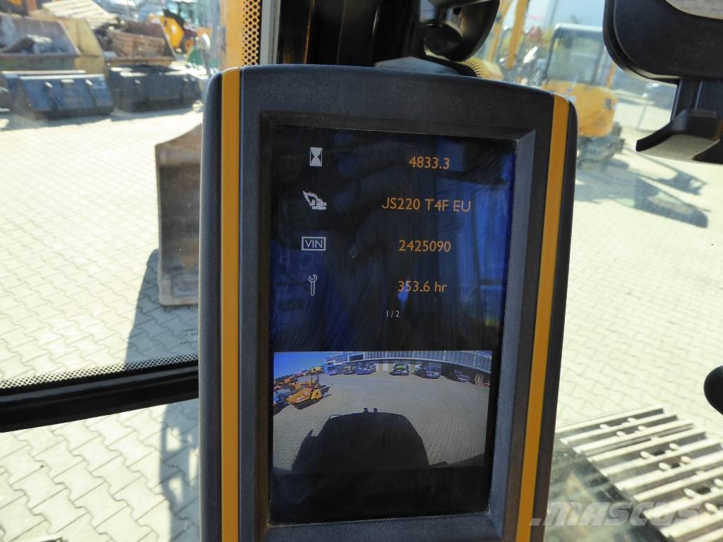JCB JS 220 N LC mit Oilquick OQ70/55 Raupenbagger