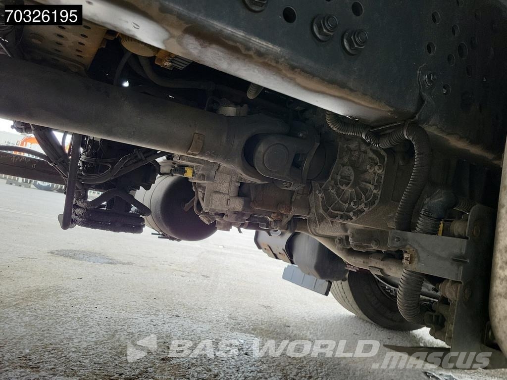 Mercedes-Benz Actros 2642 Actros 6X2 2500kg ladebordwand Lift+St شاحنات ذات هيكل صندوقي