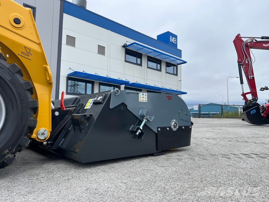 Broombucket closed cover sweeper Комунални съоражения