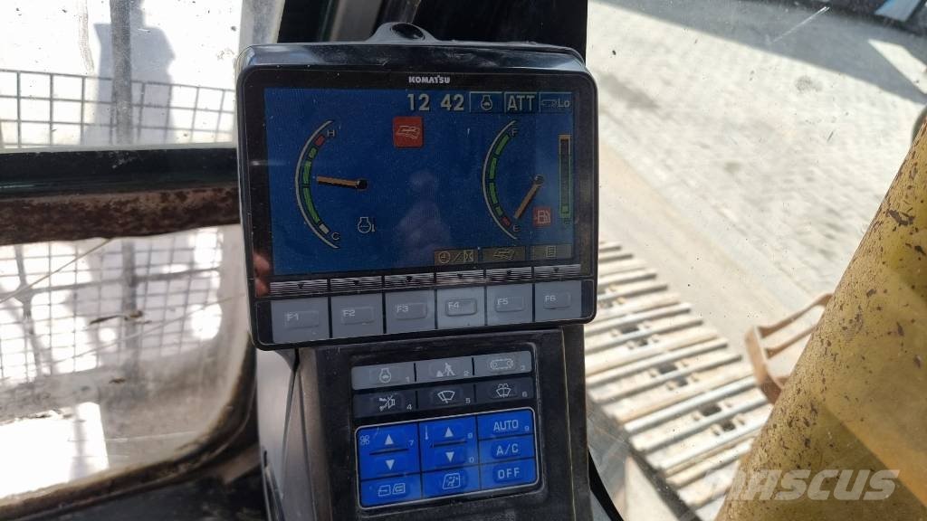 Komatsu PC 210-8 Εκσκαφείς με ερπύστριες